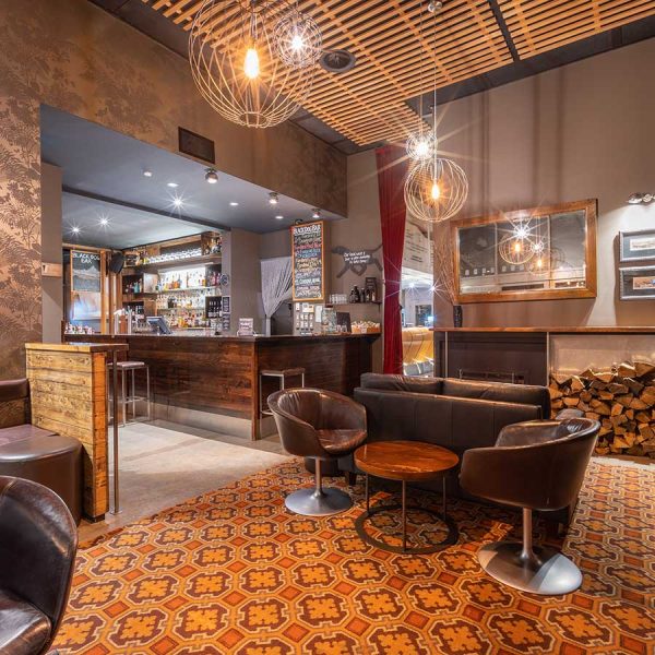 The Black Dog Bar Te Anau